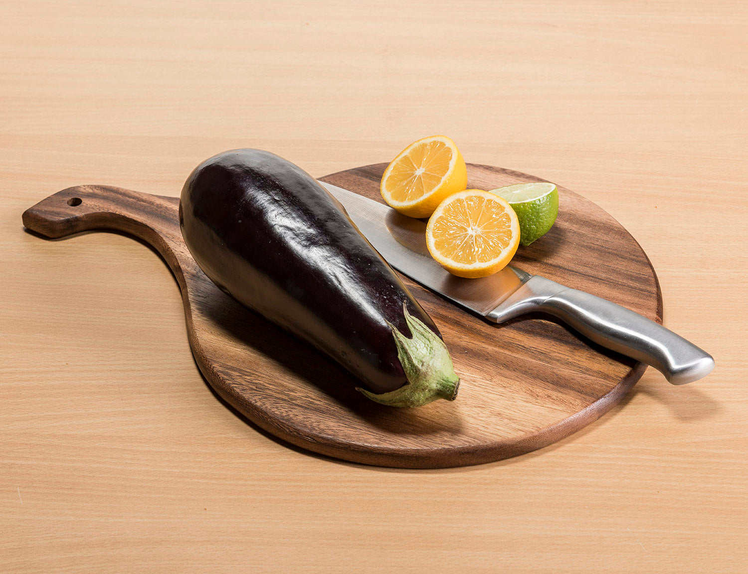 Acacia Wood Round Cutting & Charcuterie Board