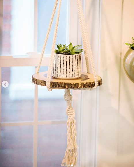 Macrame Plant/Pot Holder